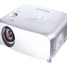 松下(Panasonic)  PT-BZ580C  投影仪 