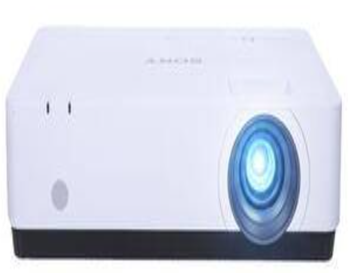 液晶板尺寸0.76英寸芯片 对比度15000:1 亮度（流明）5500流明 光源寿命激光20000小时 光源类型灯泡 投影技术3LCD 镜头位移水平 梯形矫正水平 镜头光学变焦比定焦